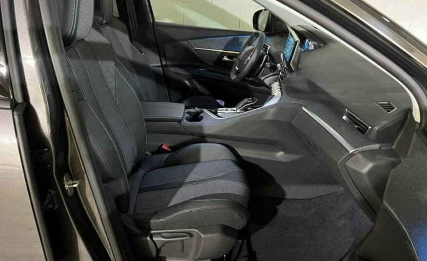 PEUGEOT 3008 300e Hybrid4 Allure Pack EAT8