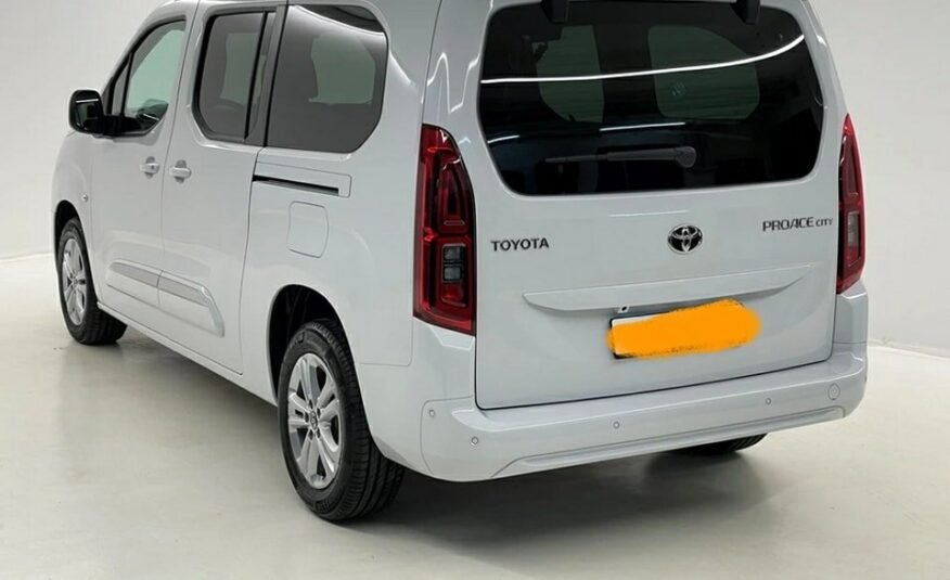 TOYOTA Proace City Verso L2 1.5 D Trend NEUF 20KM