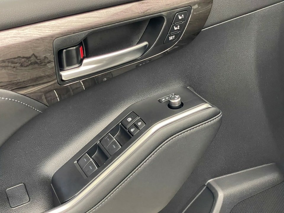 TOYOTA Highlander 2024 Hybrid 2.5 HSD Premium AWD-i 7 PLACES 1000KM