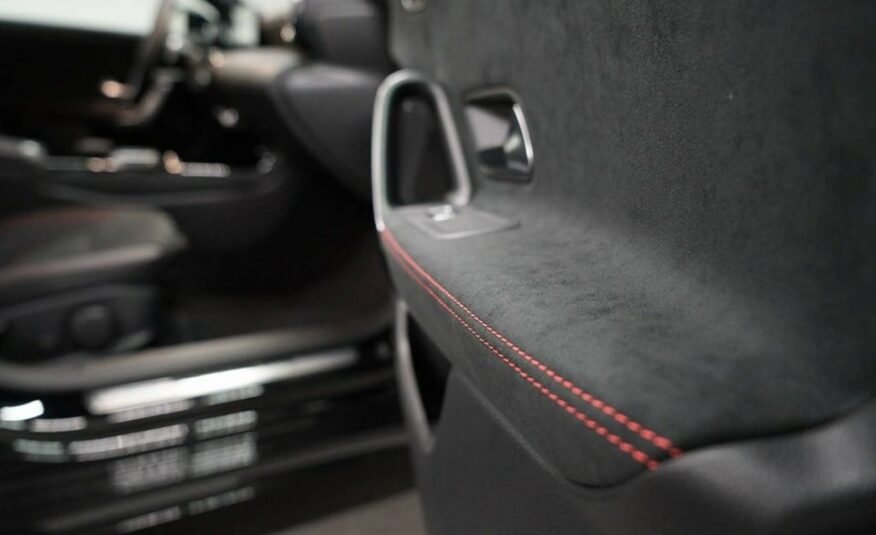 MERCEDES-BENZ A 200 d AMG Line 2021