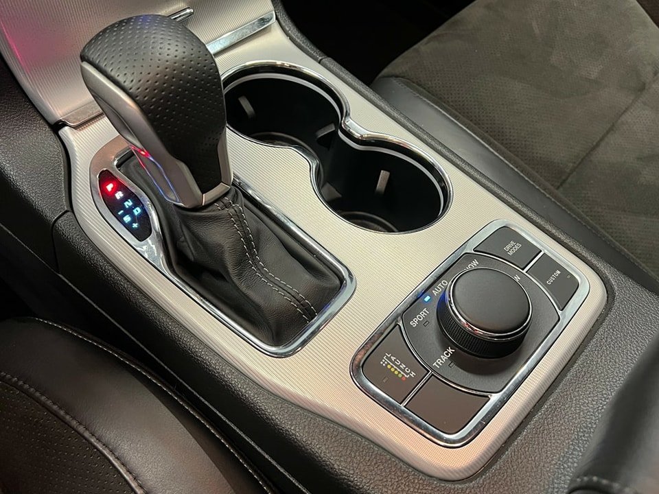 JEEP Grand Cherokee 6.4 V8 HEMI SRT8 Automatic