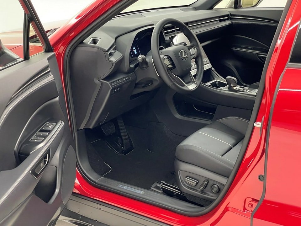 LEXUS LBX Relax E-FOUR NEUF 20KM