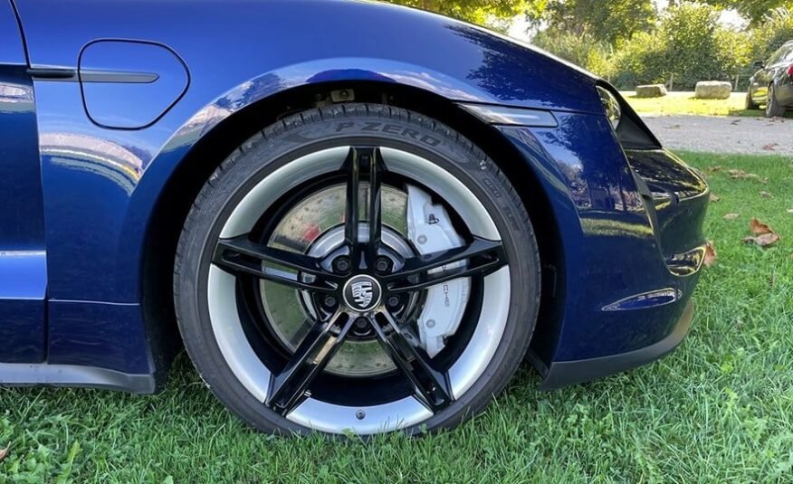 PORSCHE TAYCAN 4S