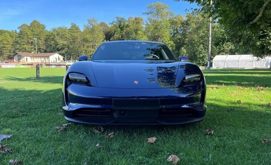 PORSCHE TAYCAN 4S