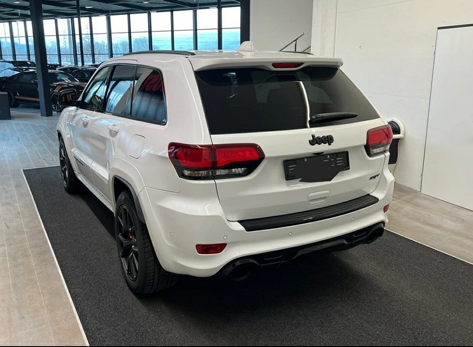 JEEP Grand Cherokee 6.4 V8 HEMI SRT8 Automatic