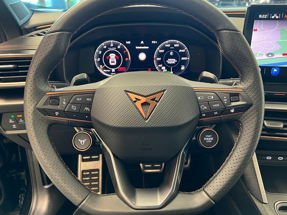 CUPRA Formentor 2.0TSI VZ 4Drive DSG Jantes 19 pouces,toit panoramique