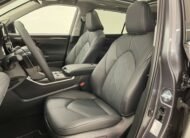 TOYOTA Highlander 2024 Hybrid 2.5 HSD Premium AWD-i 7 PLACES 1000KM