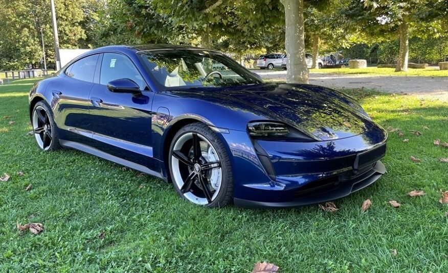 PORSCHE TAYCAN 4S