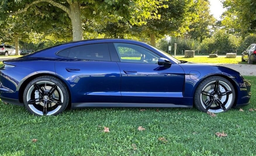 PORSCHE TAYCAN 4S