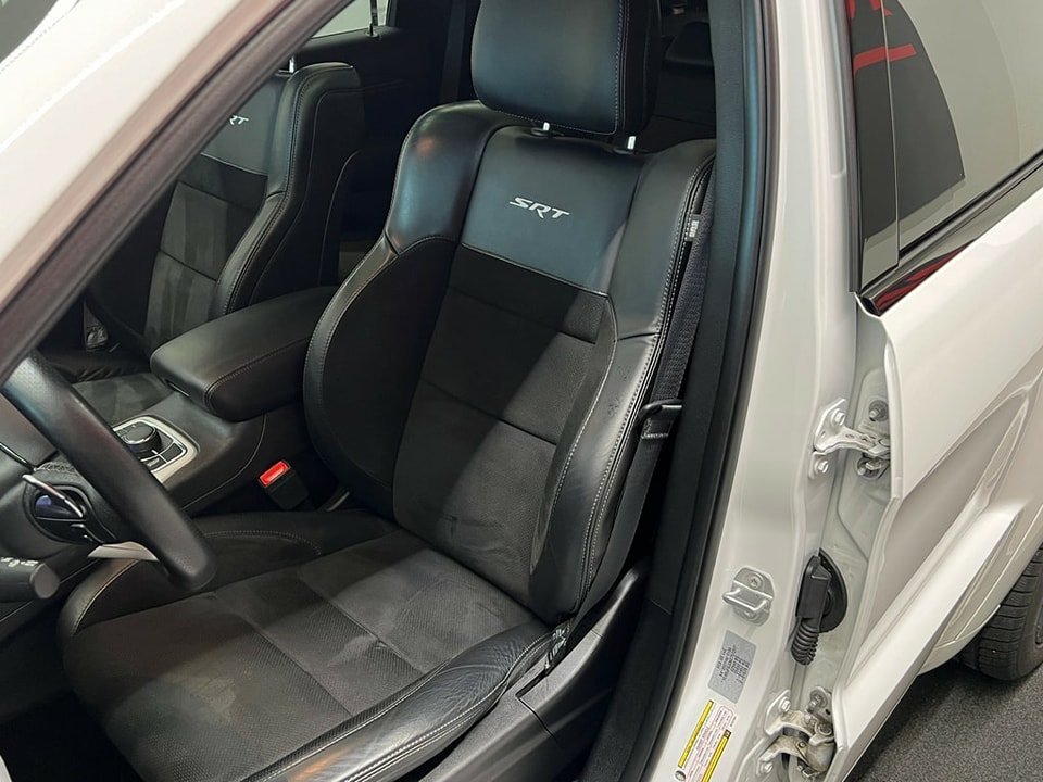 JEEP Grand Cherokee 6.4 V8 HEMI SRT8 Automatic