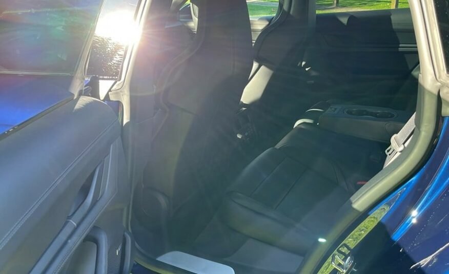PORSCHE TAYCAN 4S