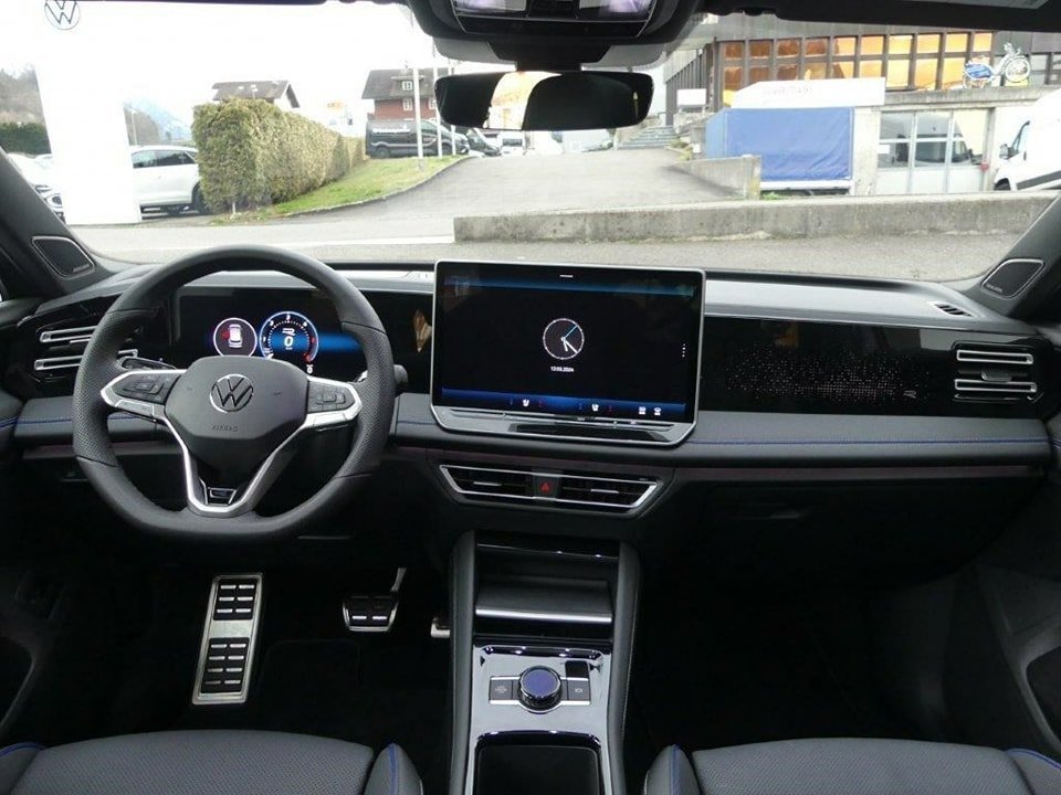 VW Tiguan 2024 2.0 TDI SCR R-Line 4Motion DSG 4 ans / 100`000km