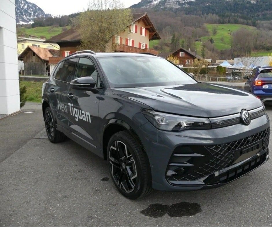 VW Tiguan 2024 2.0 TDI SCR R-Line 4Motion DSG 4 ans / 100`000km