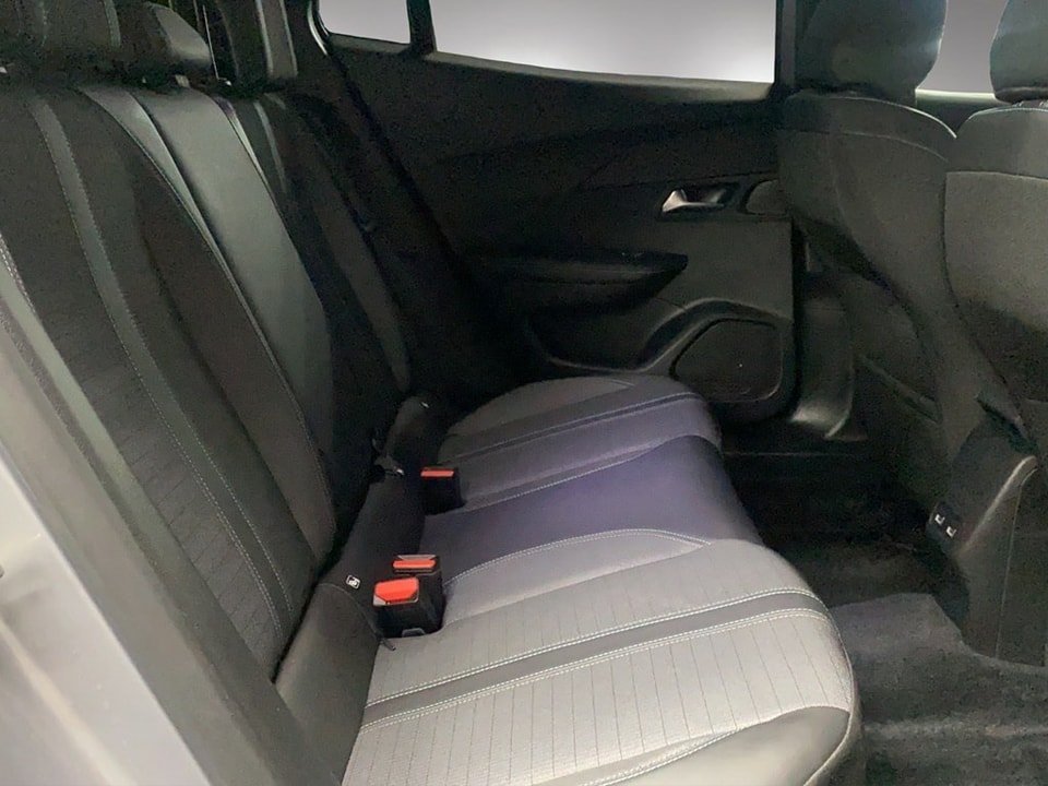 PEUGEOT 2008 1.5 BlueHDi Allure Pack EAT8