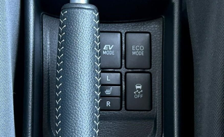 TOYOTA Yaris 1.5 VVT-i Hybrid Trend e-CVT 2020