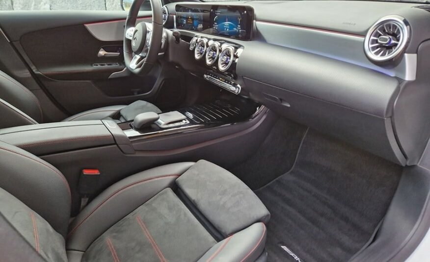 MERCEDES-BENZ A 200 d 4Matic AMG Line 2021