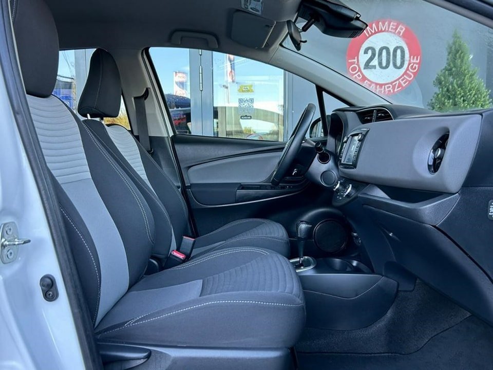 TOYOTA Yaris 1.5 VVT-i Hybrid Trend e-CVT 2020