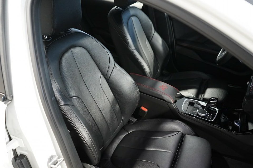BMW 128ti Steptronic 2023