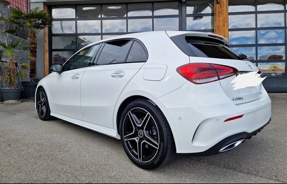 MERCEDES-BENZ A 200 d 4Matic AMG Line 2021