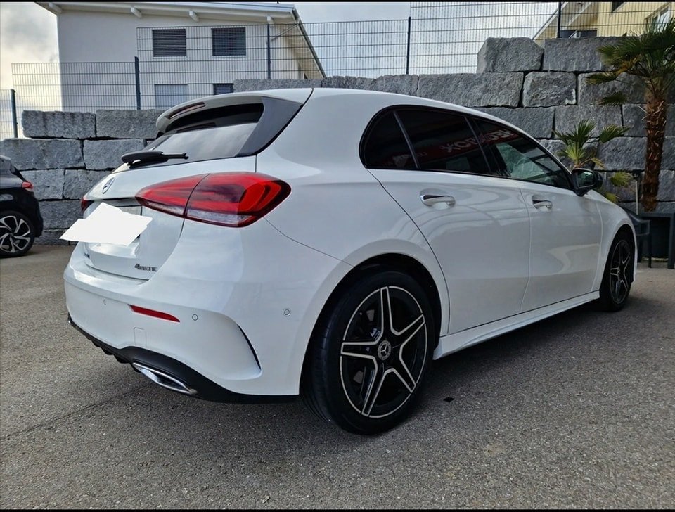 MERCEDES-BENZ A 200 d 4Matic AMG Line 2021