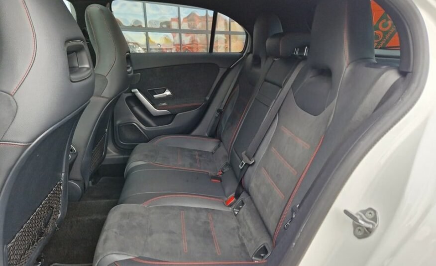 MERCEDES-BENZ A 200 d 4Matic AMG Line 2021