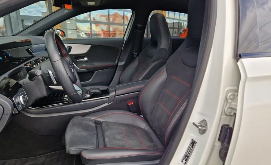 MERCEDES-BENZ A 200 d 4Matic AMG Line 2021