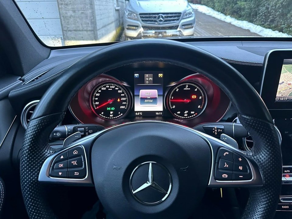 MERCEDES-BENZ GLC 250 d AMG Line 4Matic 9G-Tronic
