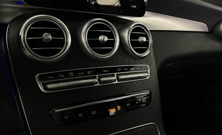 Mercedes Benz GLC 220 d 2021 4M AMG*Couro*Teto solar*chave sem chave*ACC