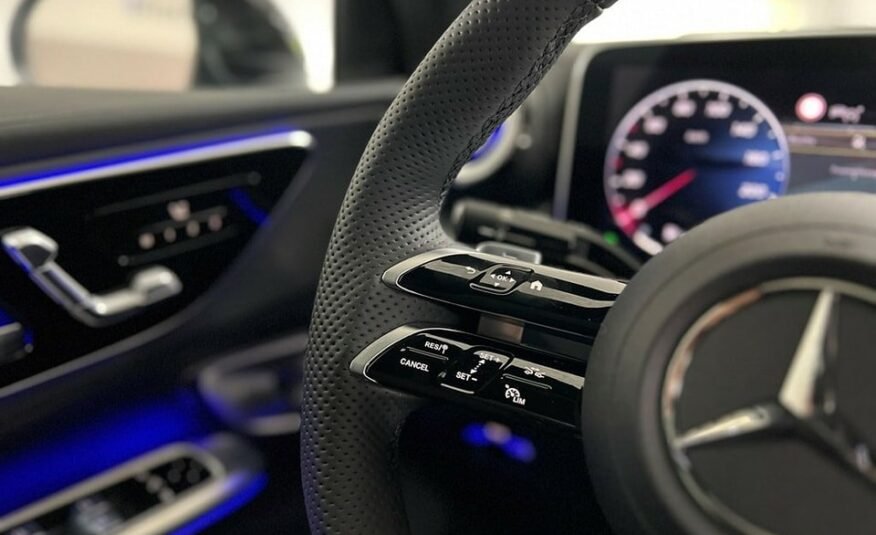MERCEDES-BENZ GLC 300 de 4MATIC Coupé 2023 Avec AMG Line Premium Plus, Pack Assistance à la Conduite Plus