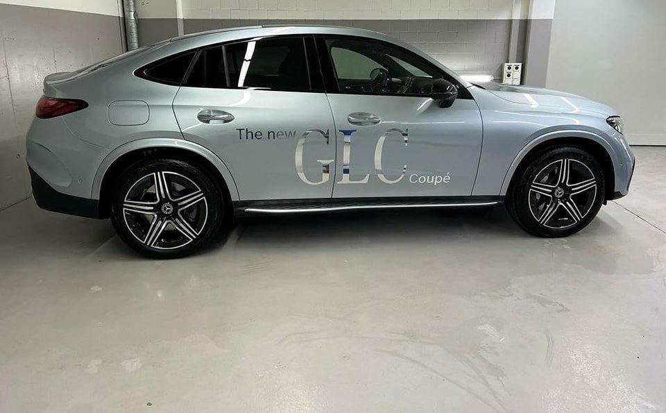 MERCEDES-BENZ GLC 300 de 4MATIC Coupé 2023 Avec AMG Line Premium Plus, Pack Assistance à la Conduite Plus