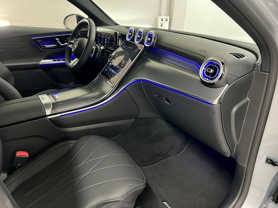 MERCEDES-BENZ GLC 300 de 4MATIC Coupé 2023 Avec AMG Line Premium Plus, Pack Assistance à la Conduite Plus
