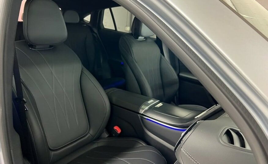 MERCEDES-BENZ GLC 300 de 4MATIC Coupé 2023 Avec AMG Line Premium Plus, Pack Assistance à la Conduite Plus