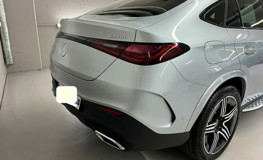 MERCEDES-BENZ GLC 300 de 4MATIC Coupé 2023 Avec AMG Line Premium Plus, Pack Assistance à la Conduite Plus