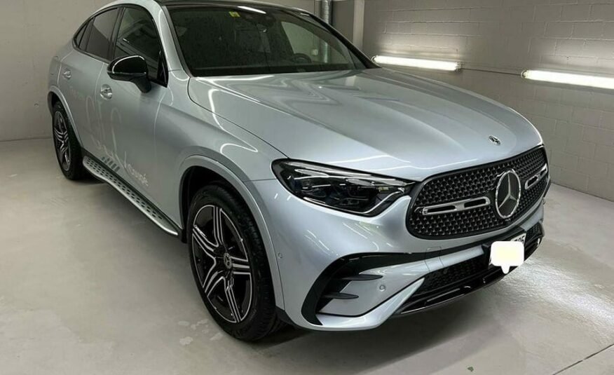 MERCEDES-BENZ GLC 300 de 4MATIC Coupé 2023 Avec AMG Line Premium Plus, Pack Assistance à la Conduite Plus