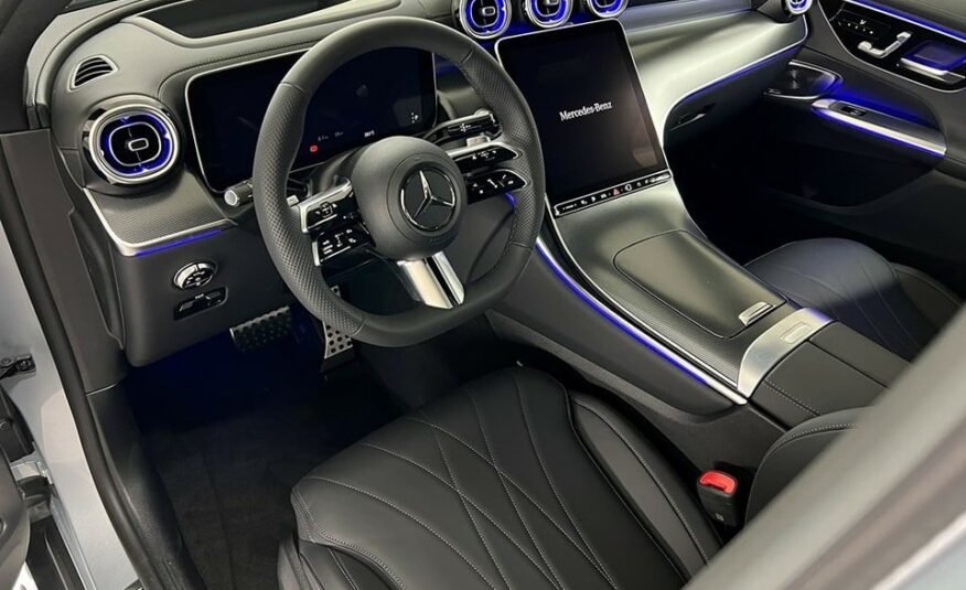 MERCEDES-BENZ GLC 300 de 4MATIC Coupé 2023 Avec AMG Line Premium Plus, Pack Assistance à la Conduite Plus