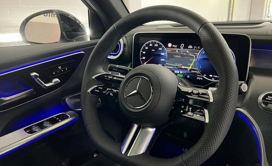 MERCEDES-BENZ GLC 300 de 4MATIC Coupé 2023 Avec AMG Line Premium Plus, Pack Assistance à la Conduite Plus