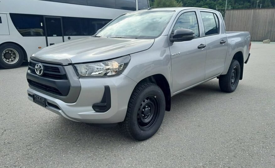 TOYOTA Hilux 2.4D-4D Comfort Double Cab 4×4 VEHICULE NEUF