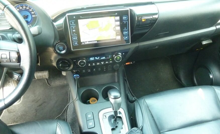 TOYOTA Hilux 2.4-4D Sol Premium Double Cab 4×4 A 2018