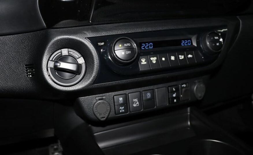 TOYOTA Hilux 2.8D-4D GR Sport Double Cab 4×4 A Véhicule neuf