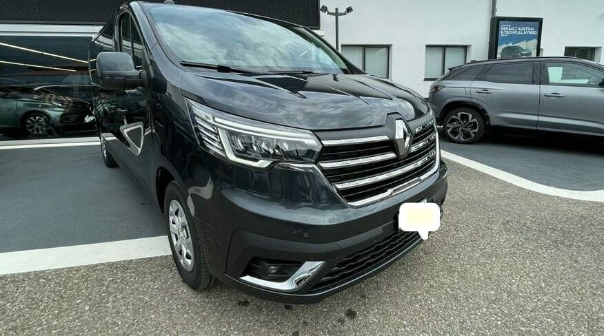 RENAULT Trafic Grand Passenger 2.0 dCi Blue 150 techno 2023