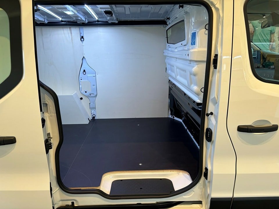 RENAULT Trafic 2.0 Blue dCi 130 Advance L1H1 NEUF 2024