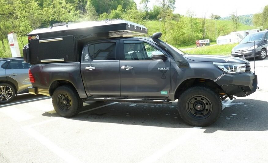 TOYOTA Hilux 2.4-4D Sol Premium Double Cab 4×4 A 2018