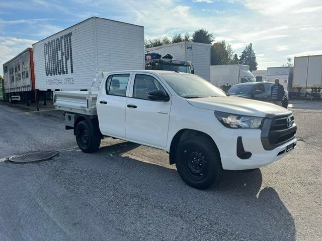 TOYOTA Hilux 2.4D-4D Comfort Double Cab 4×4 2024