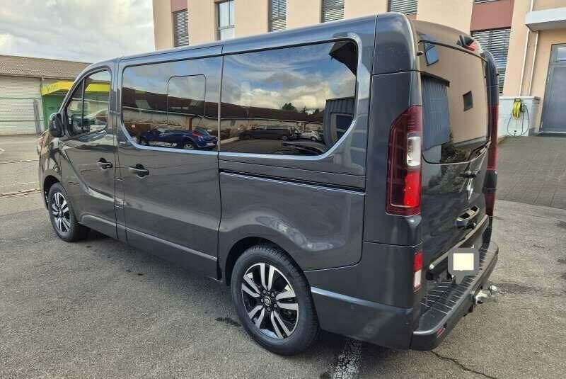 RENAULT Trafic Passenger & Spaceclass SPACECLASS Blue dCi 170 EDC NEUF