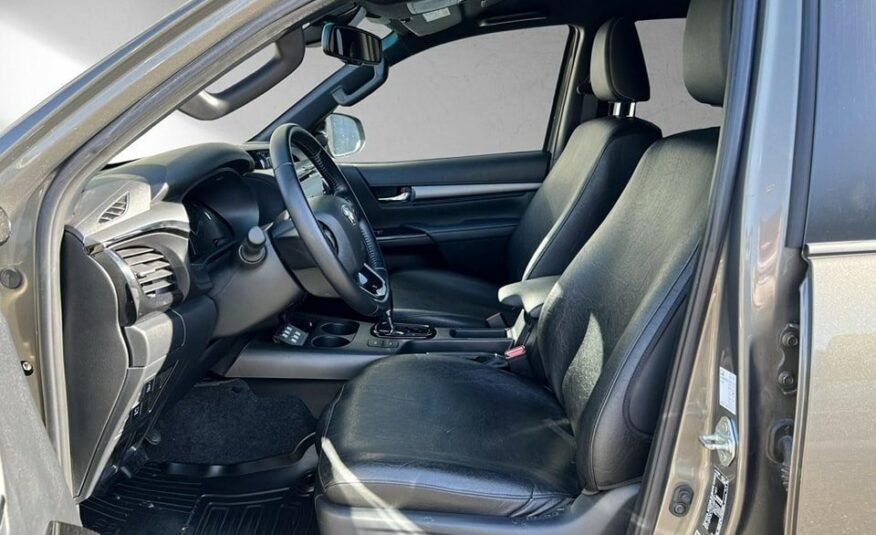 TOYOTA HI-LUX Hilux Double Cab.-Pick-up 2.8 D-4D 204 Invincible 2023