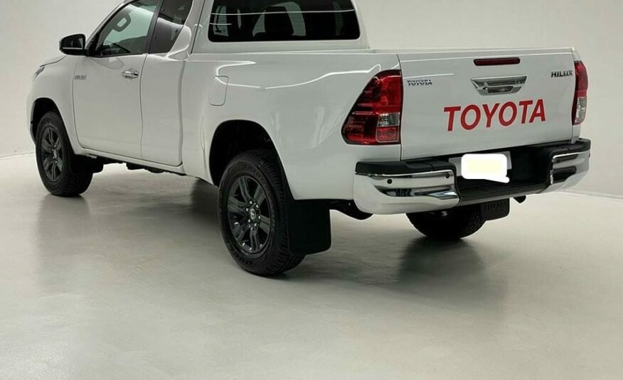 TOYOTA HI-LUX Extra Cab 2.4 D 150 Style AWD 2024