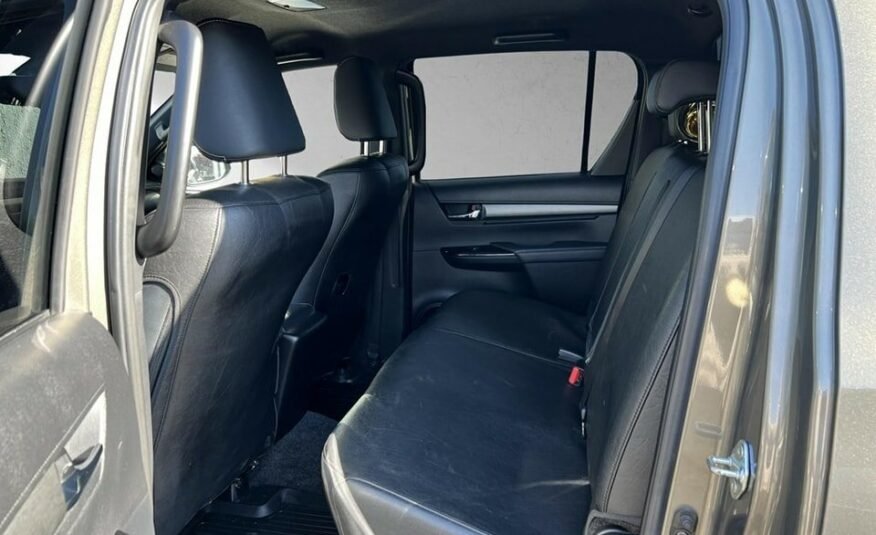 TOYOTA HI-LUX Hilux Double Cab.-Pick-up 2.8 D-4D 204 Invincible 2023