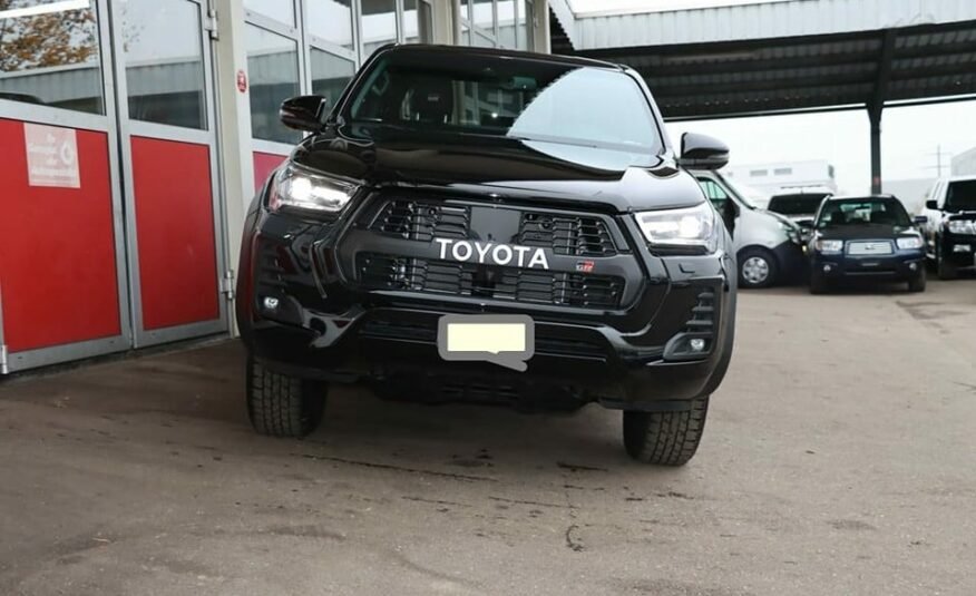 TOYOTA Hilux 2.8D-4D GR Sport Double Cab 4×4 A Véhicule neuf