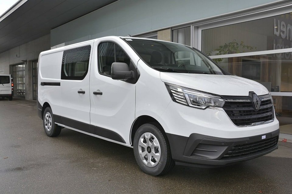 RENAULT Trafic fourgon Advance KW L2H1 2.0 Blue dCi 150 E NEUF