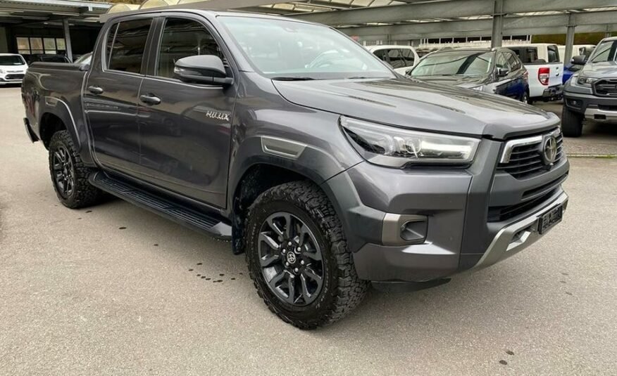 TOYOTA Hilux 2.8D-4D Invincible Double Cab 4×4 A 2022